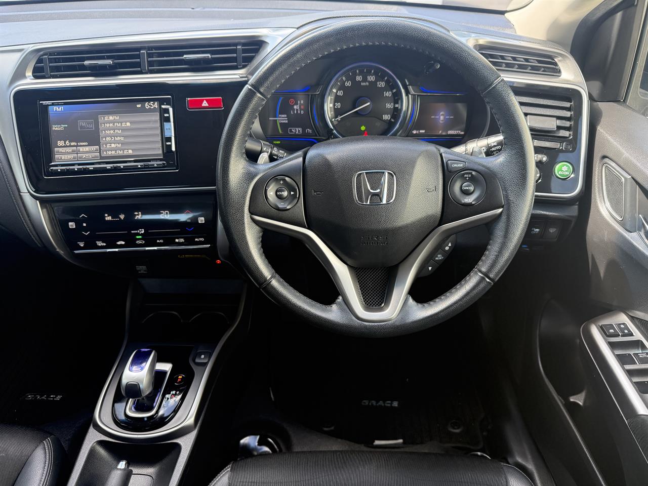 2015 Honda Grace thumbnail