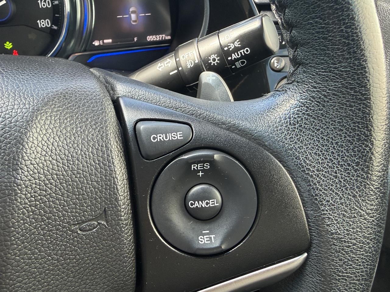 2015 Honda Grace thumbnail