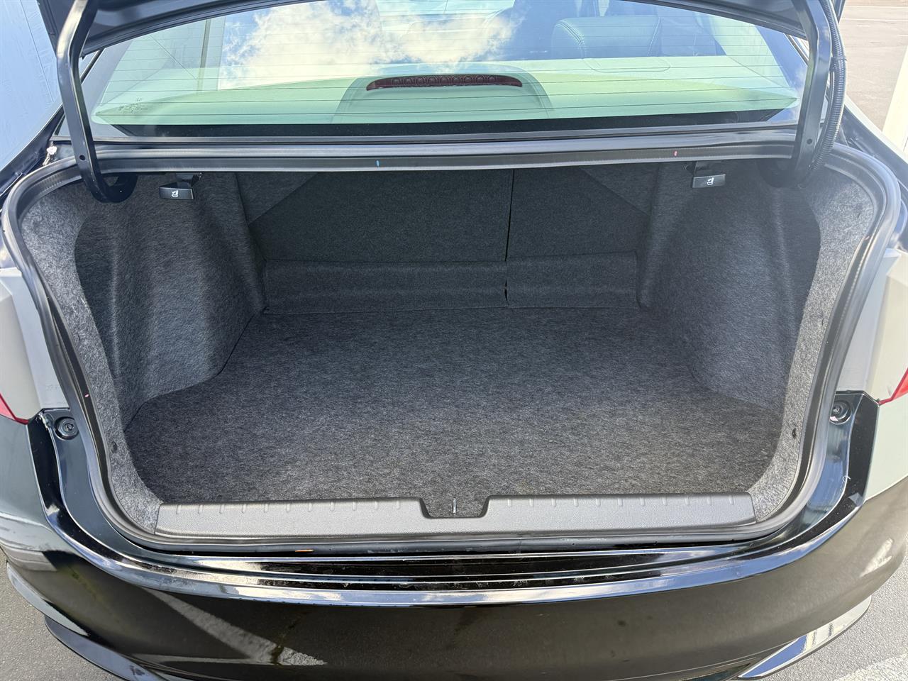 2015 Honda Grace thumbnail