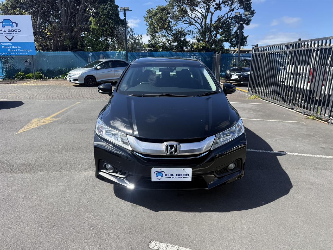 2015 Honda Grace thumbnail