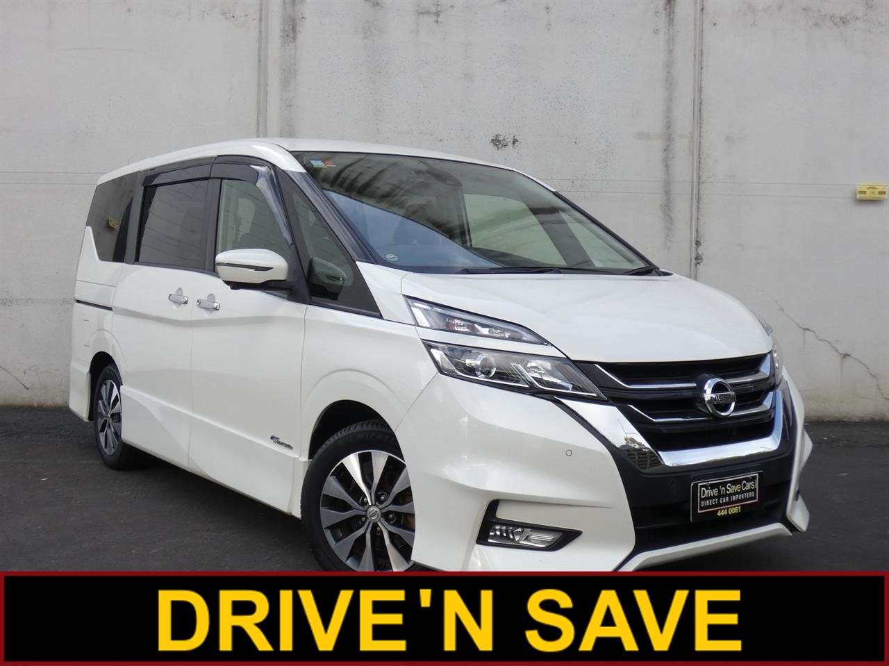 2017 Nissan SERENA thumbnail