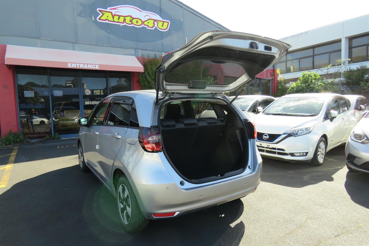 2021 Honda Fit thumbnail