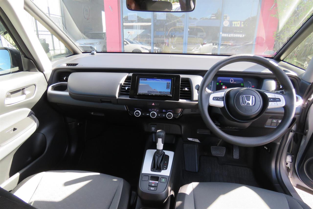 2021 Honda Fit thumbnail