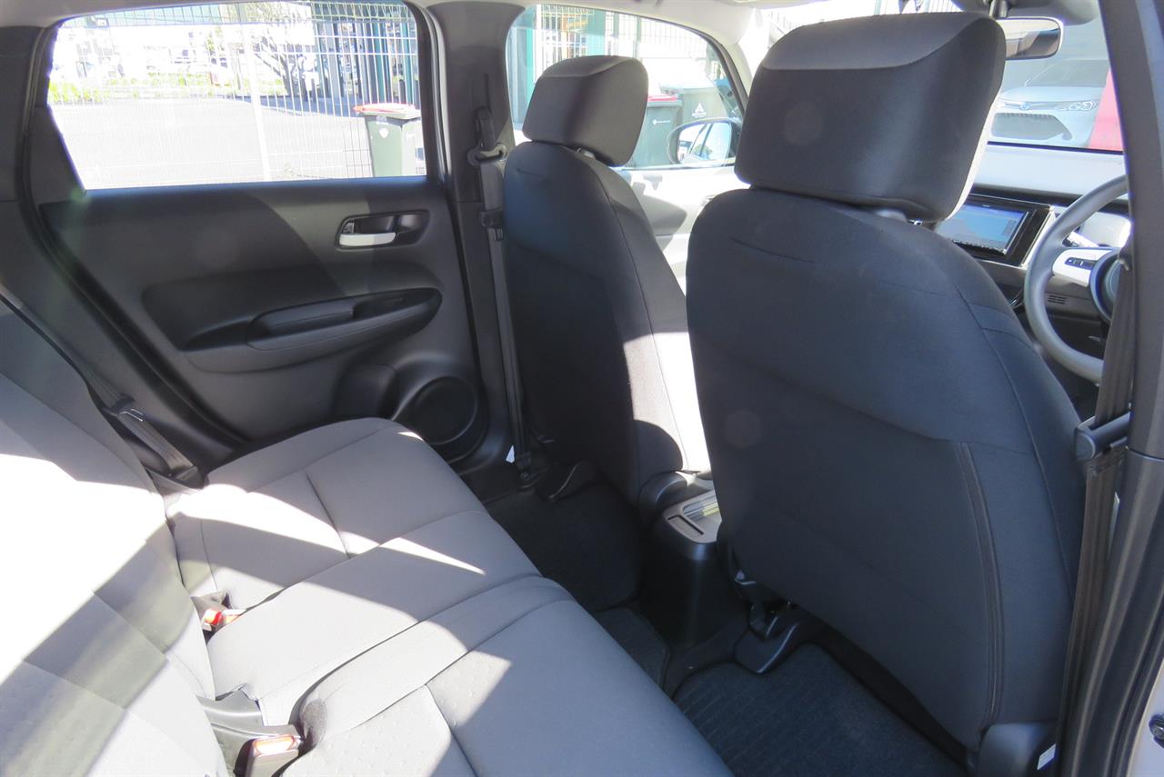 2021 Honda Fit thumbnail