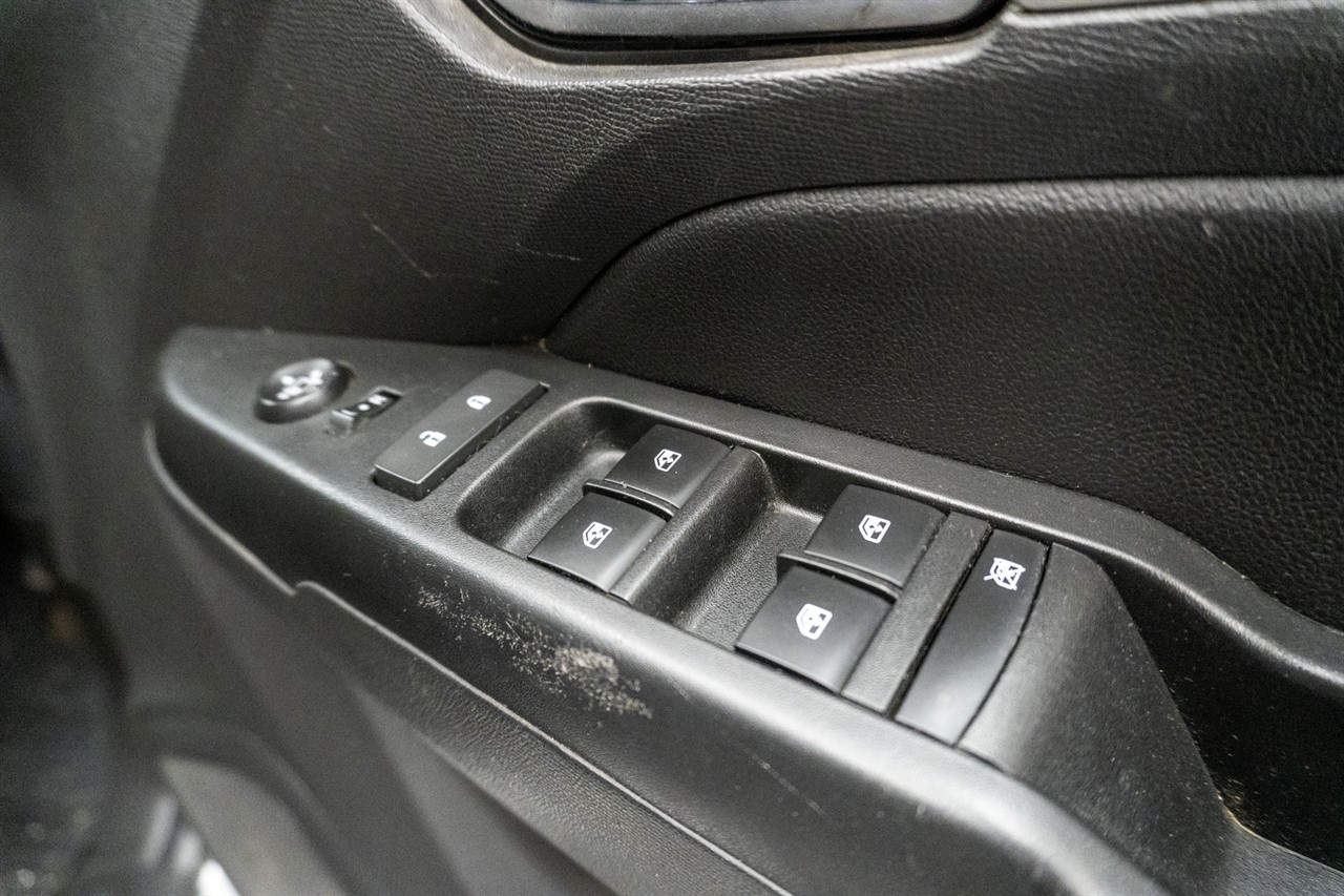 2019 Holden Colorado thumbnail