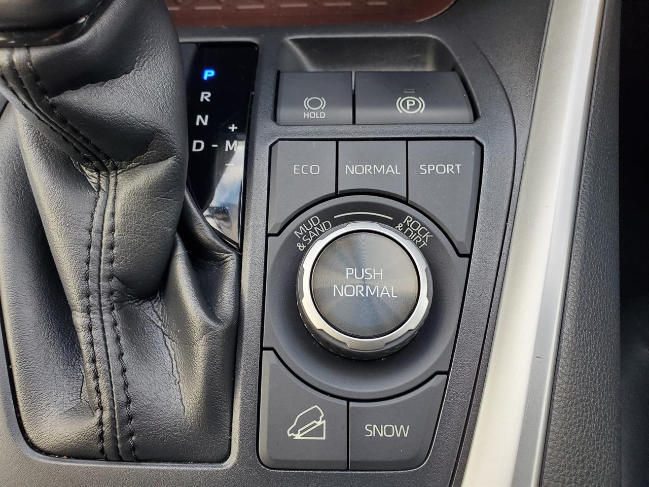 2020 Toyota Rav4 thumbnail
