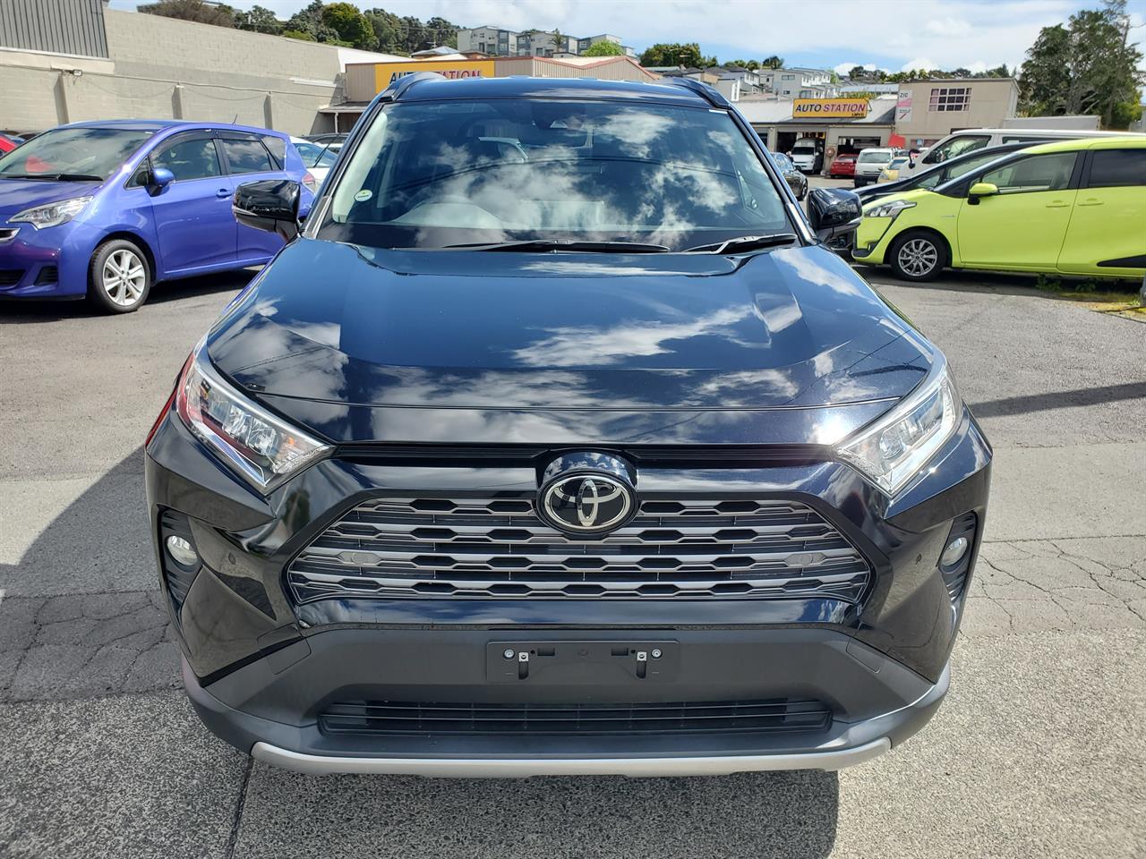 2020 Toyota Rav4 thumbnail