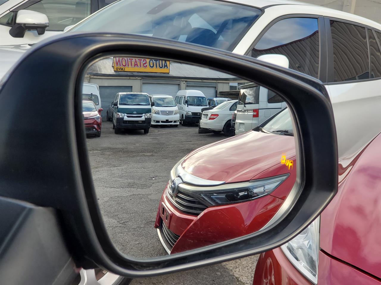 2020 Toyota Rav4 thumbnail