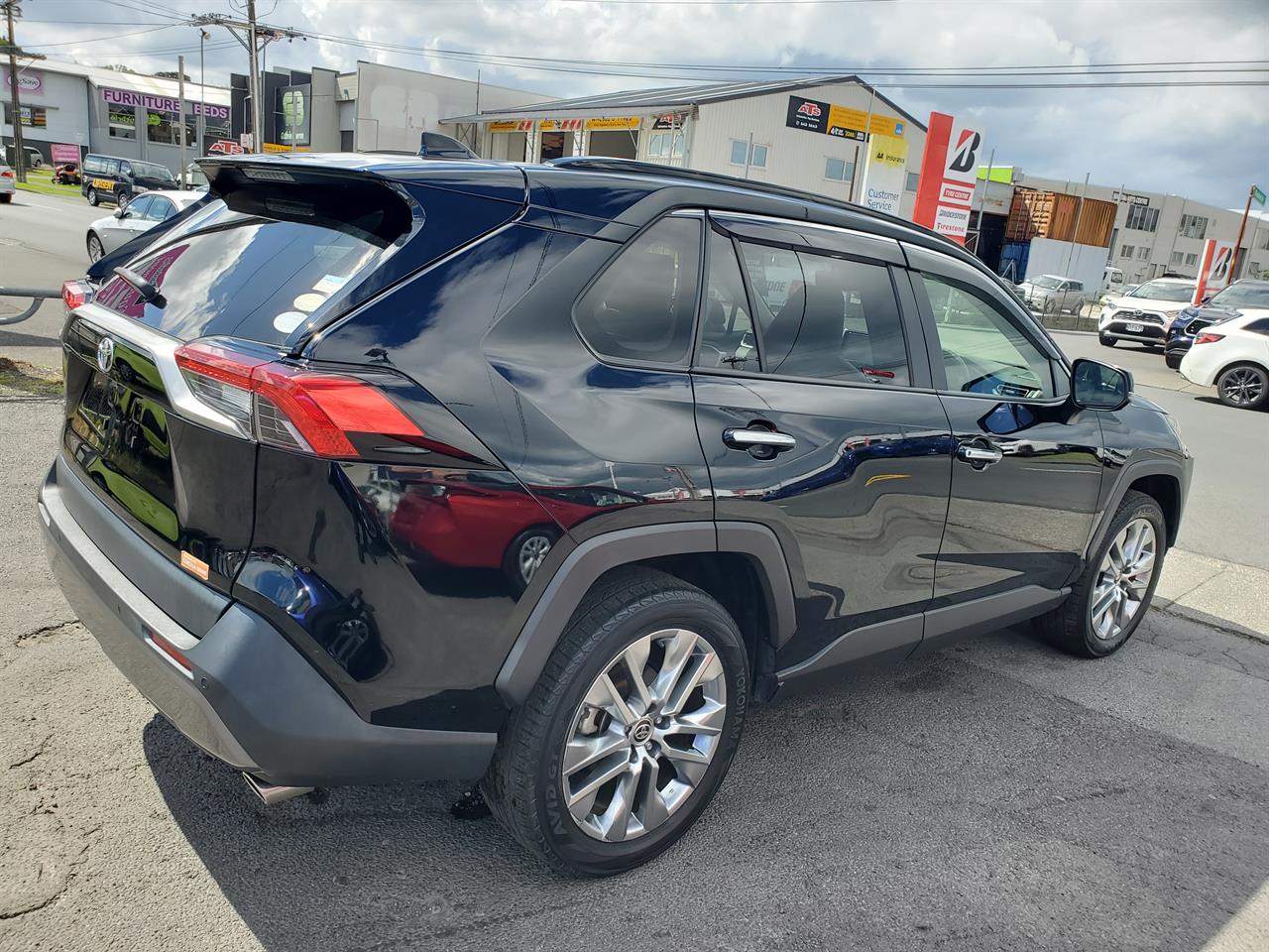 2020 Toyota Rav4 thumbnail