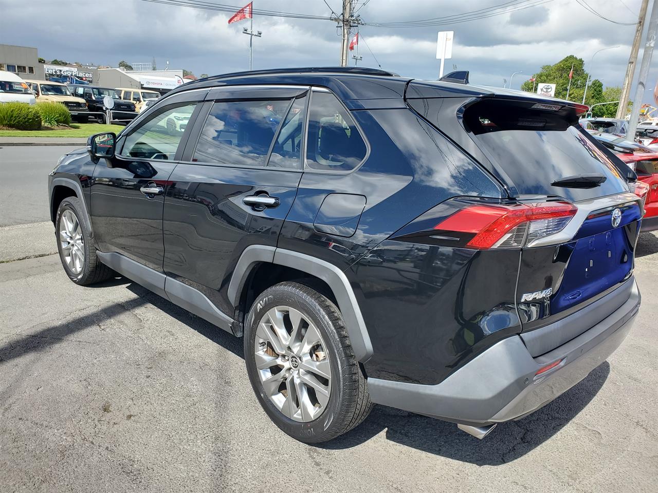 2020 Toyota Rav4 thumbnail