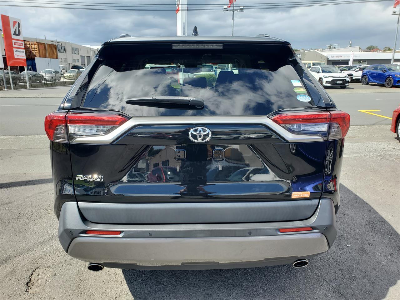 2020 Toyota Rav4 thumbnail