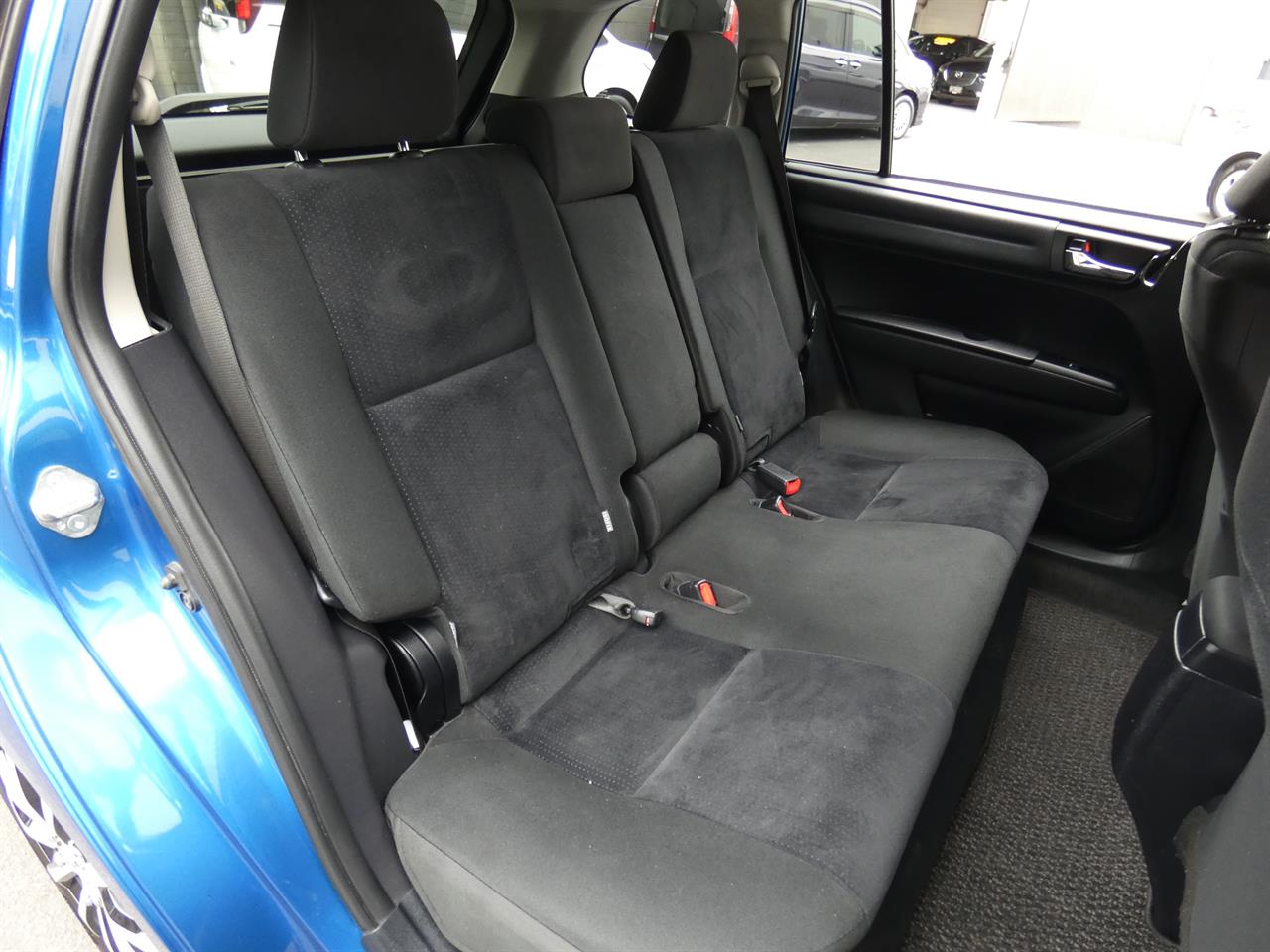 2016 Toyota COROLLA thumbnail