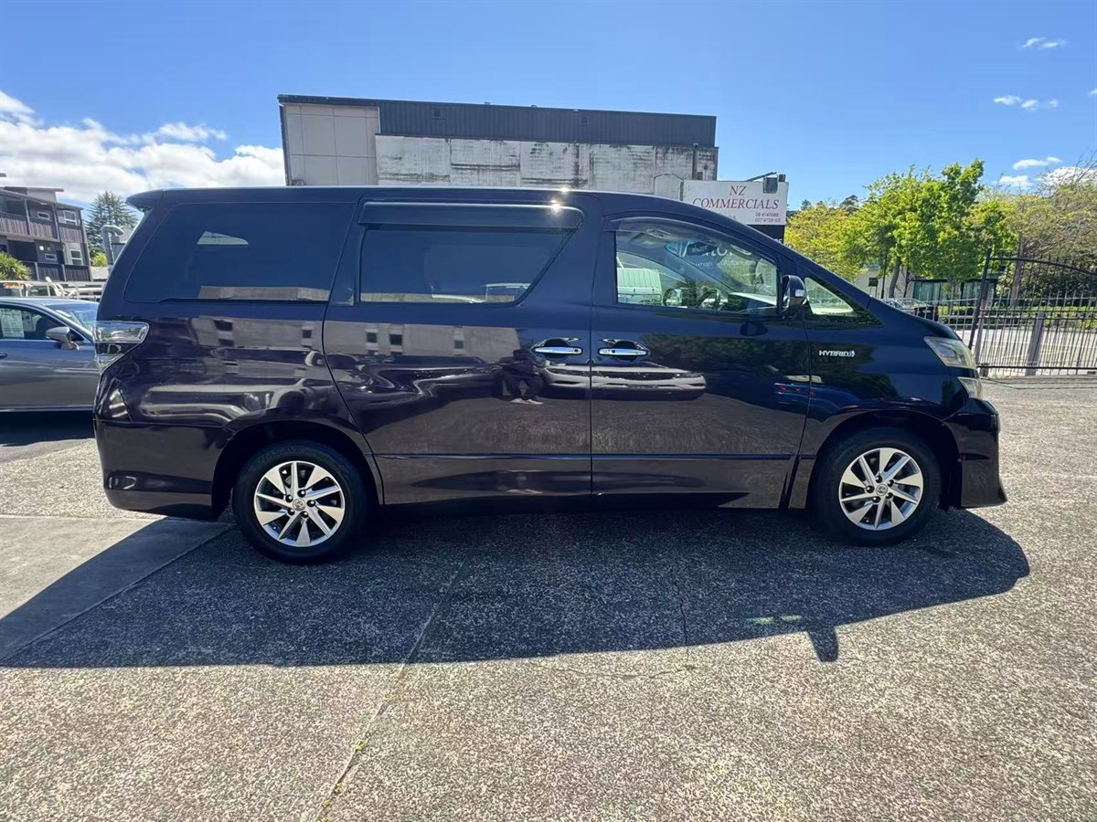 2012 Toyota Vellfire thumbnail
