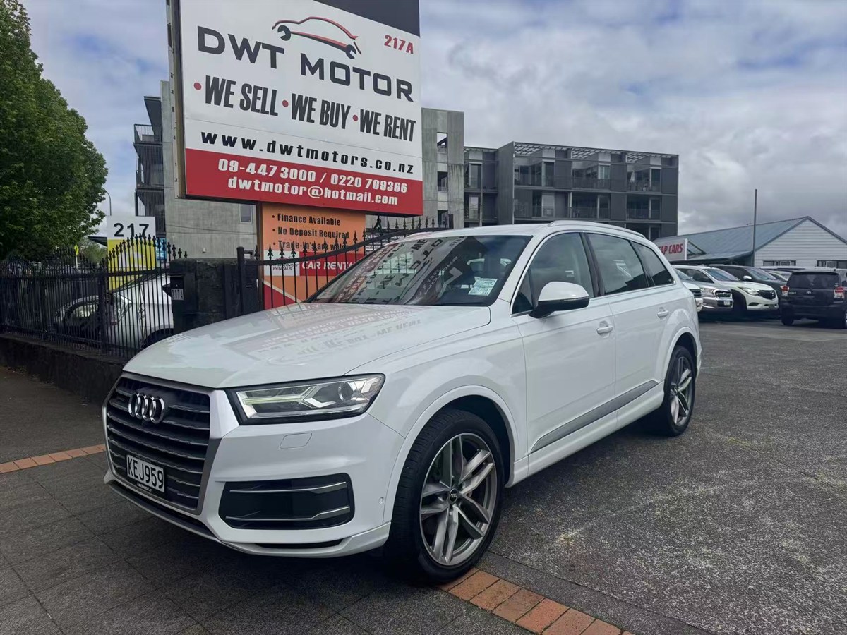 2016 Audi Q7 thumbnail