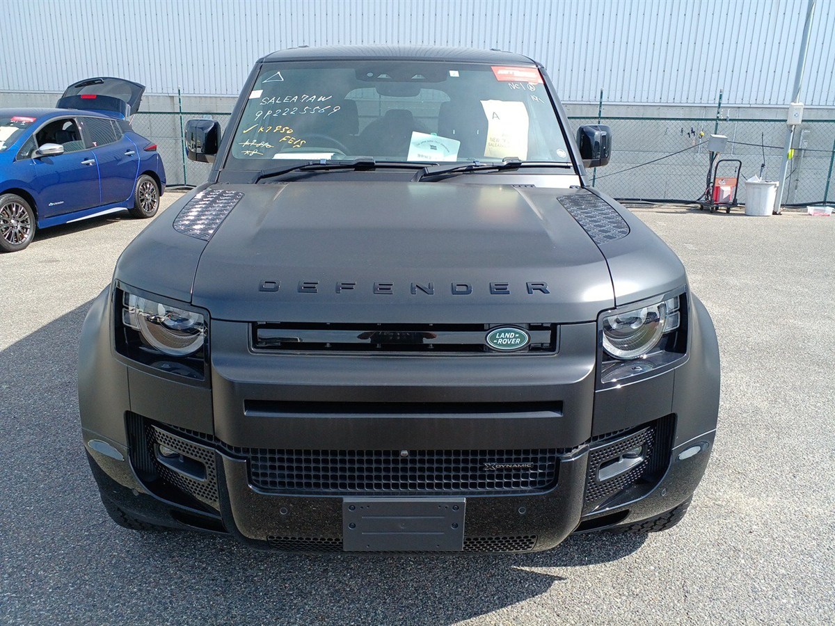 2023 Land Rover Defender thumbnail