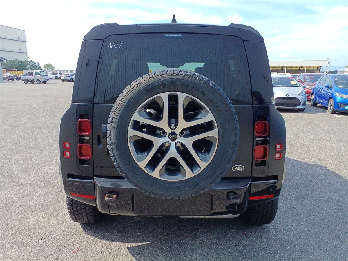 2023 Land Rover Defender thumbnail