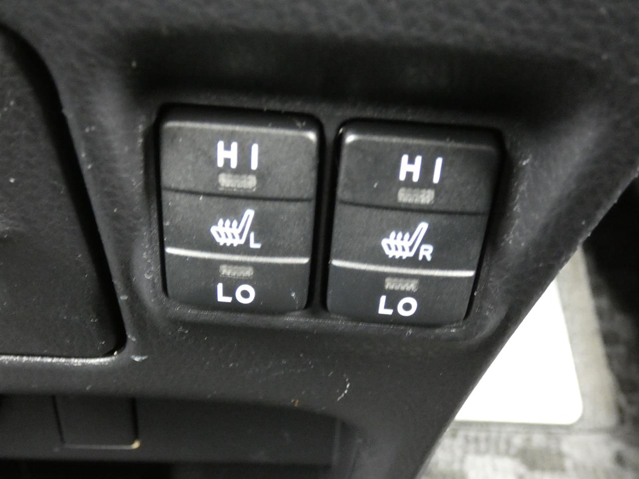 2014 Toyota Voxy thumbnail