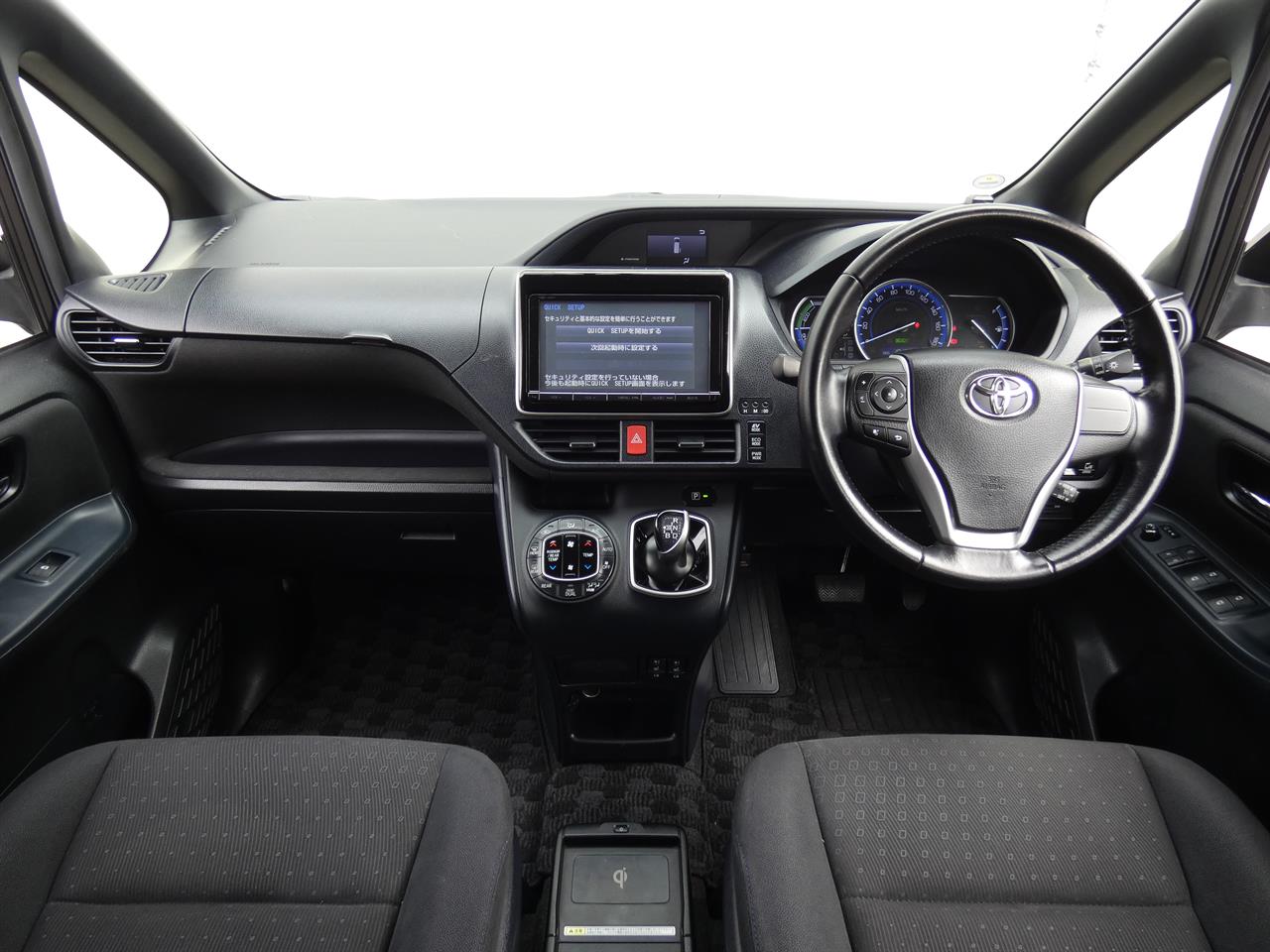 2014 Toyota Voxy thumbnail