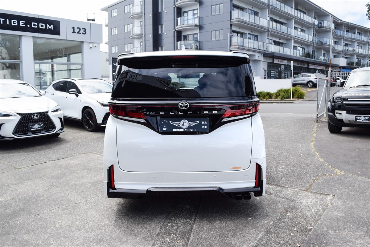 2024 Toyota Vellfire thumbnail
