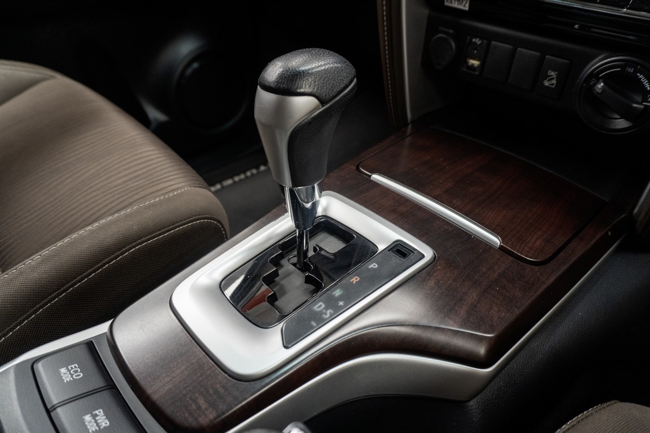 2019 Toyota Fortuner thumbnail