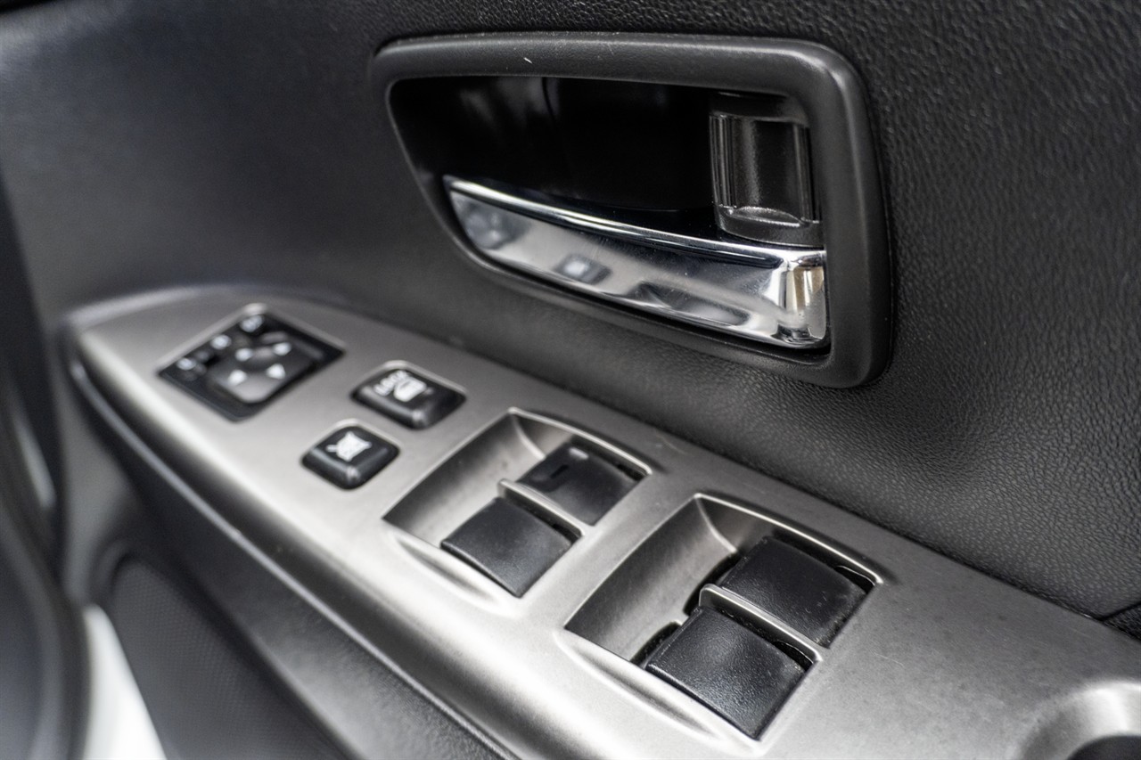 2024 Mitsubishi Asx thumbnail