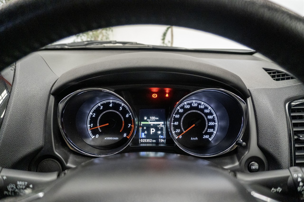 2024 Mitsubishi Asx thumbnail