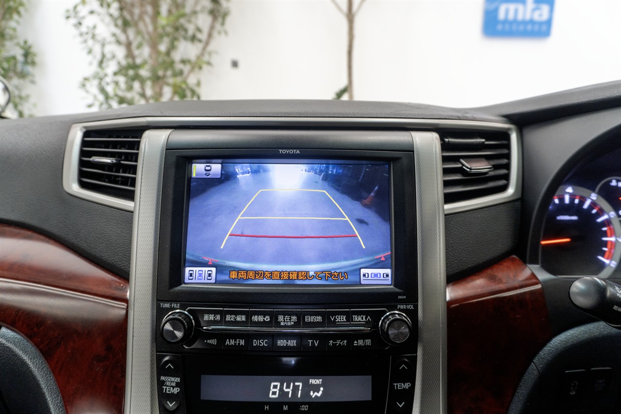 2009 Toyota Vellfire thumbnail