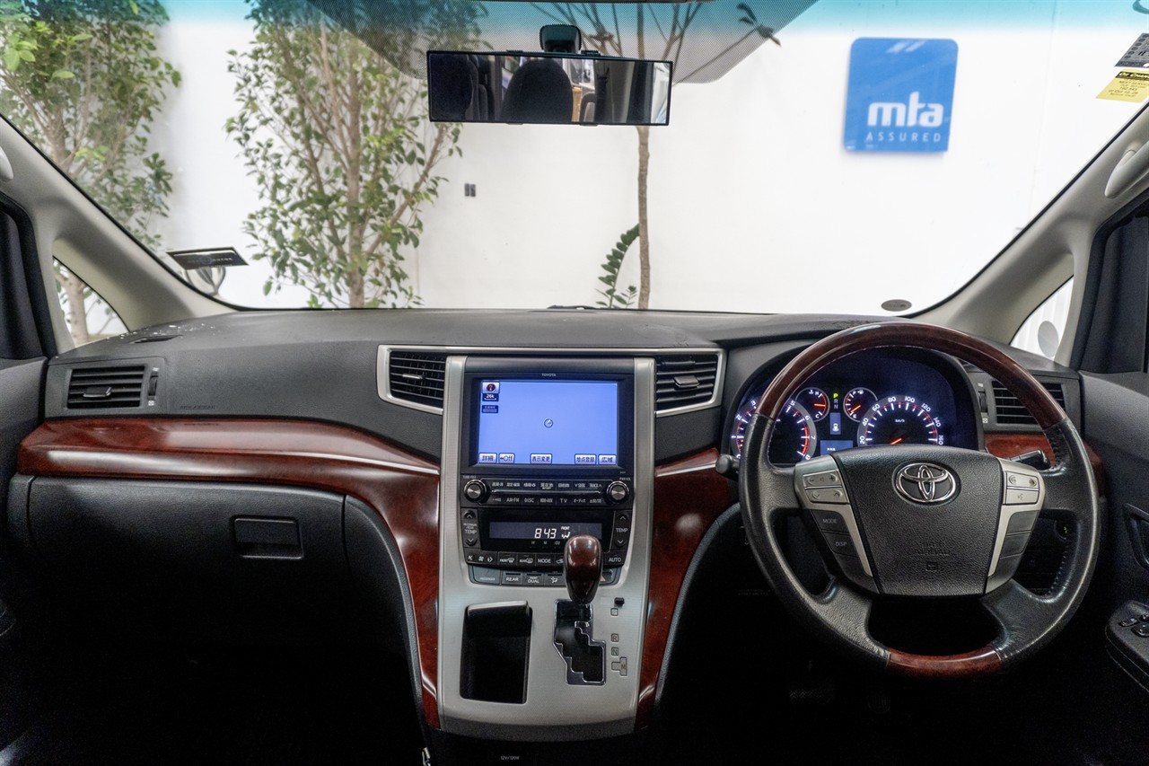 2009 Toyota Vellfire thumbnail
