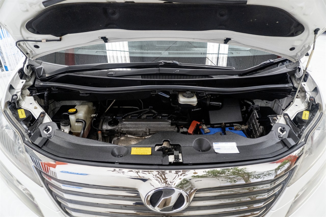 2009 Toyota Vellfire thumbnail