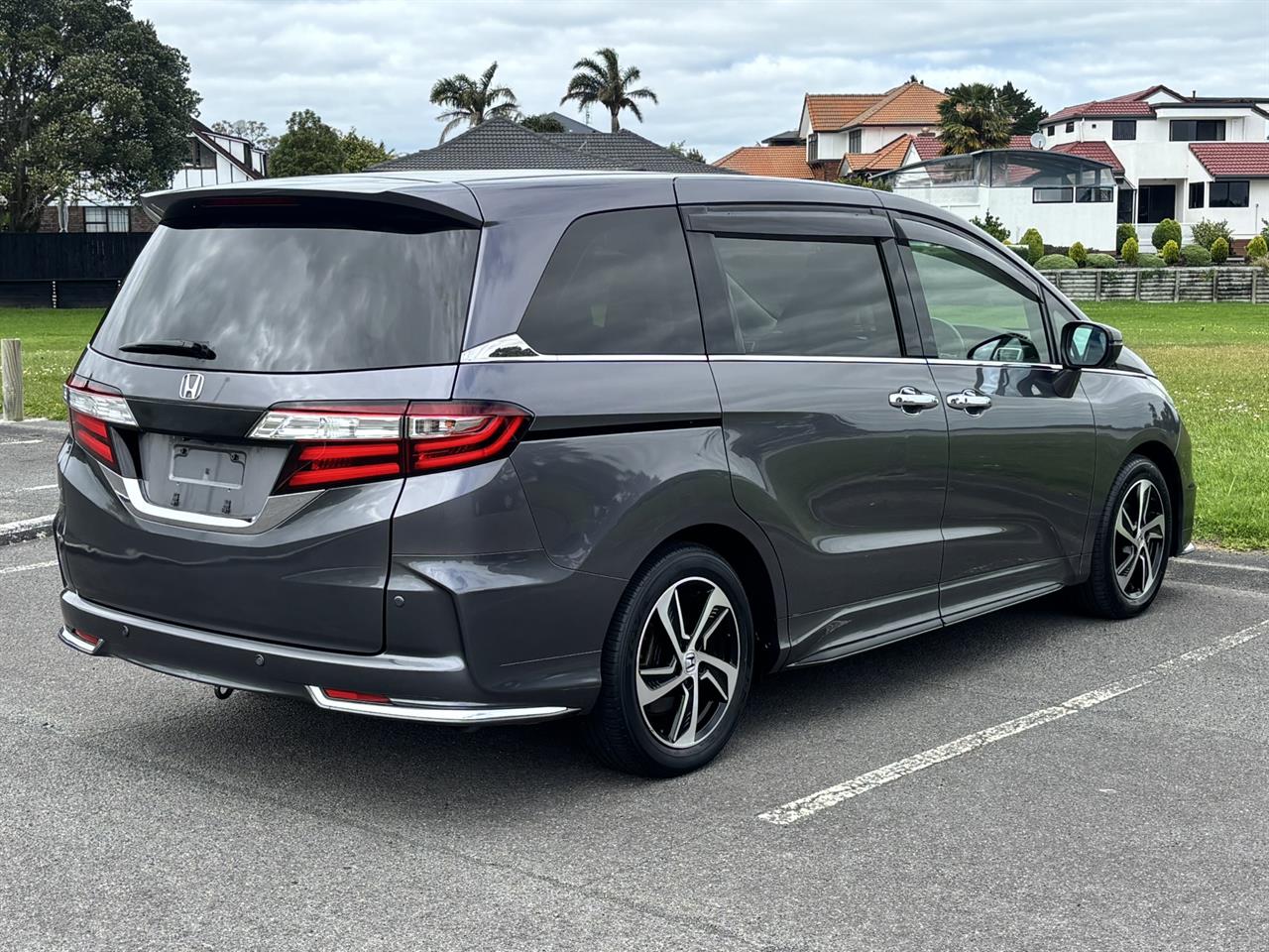 2015 Honda Odyssey thumbnail