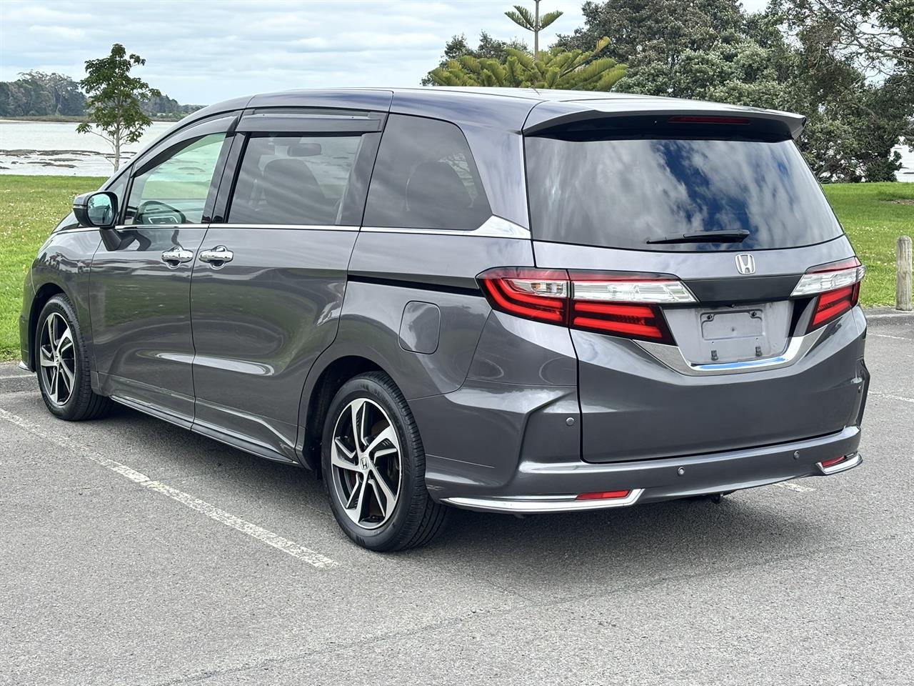 2015 Honda Odyssey thumbnail
