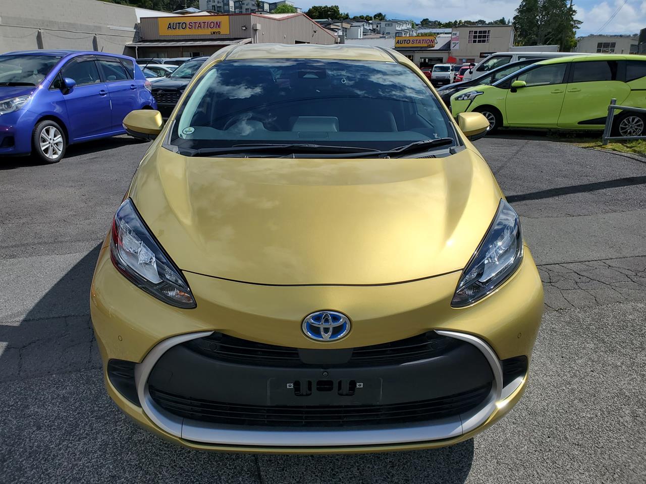 2021 Toyota Aqua thumbnail