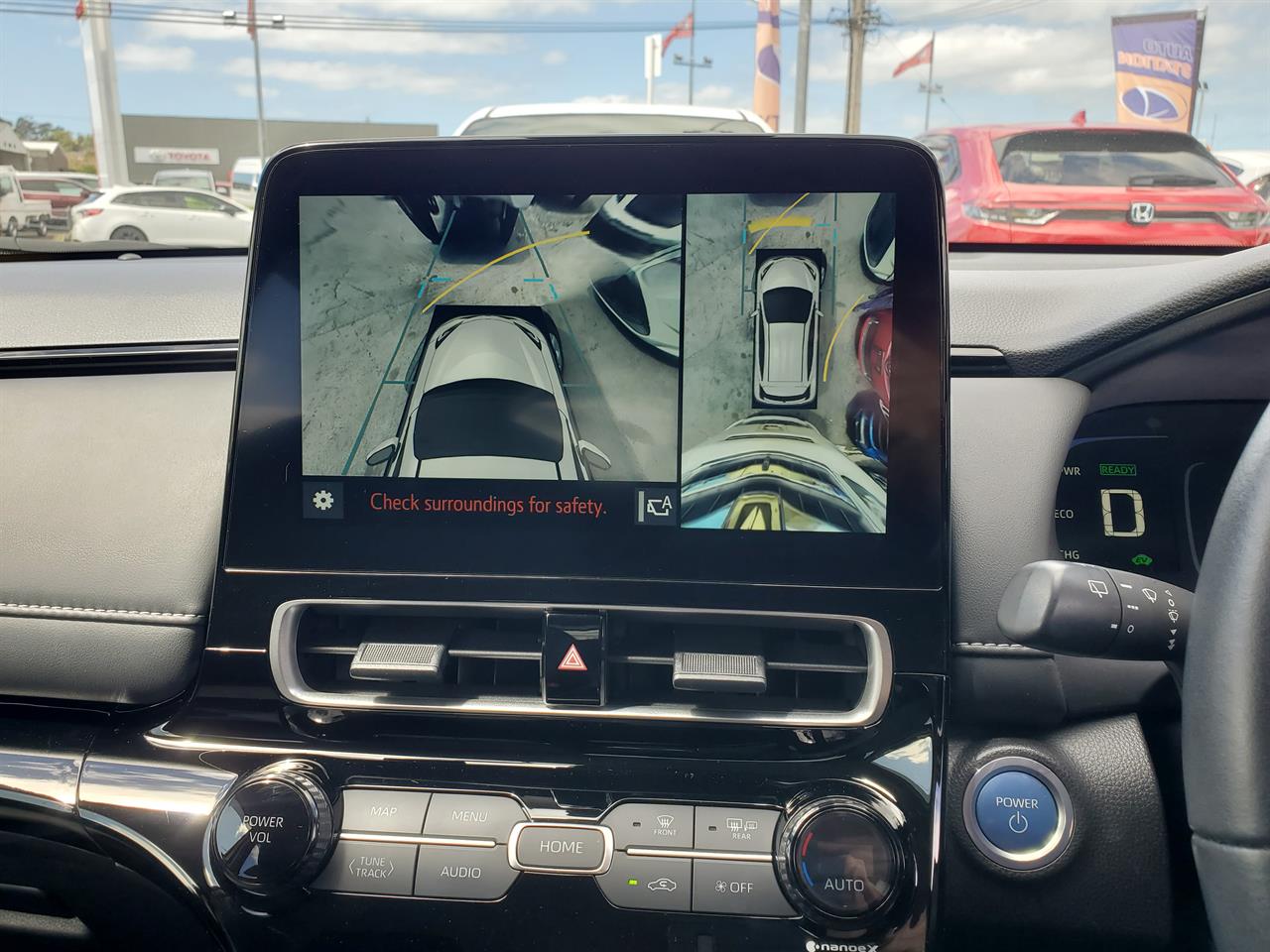 2021 Toyota Aqua thumbnail