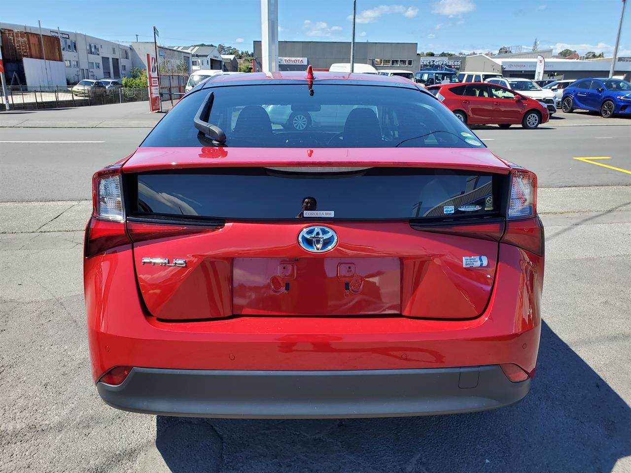2019 Toyota Prius thumbnail