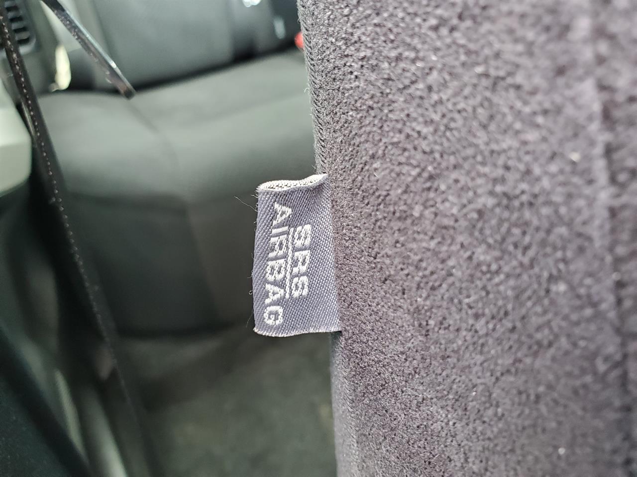 2014 Toyota Prius thumbnail