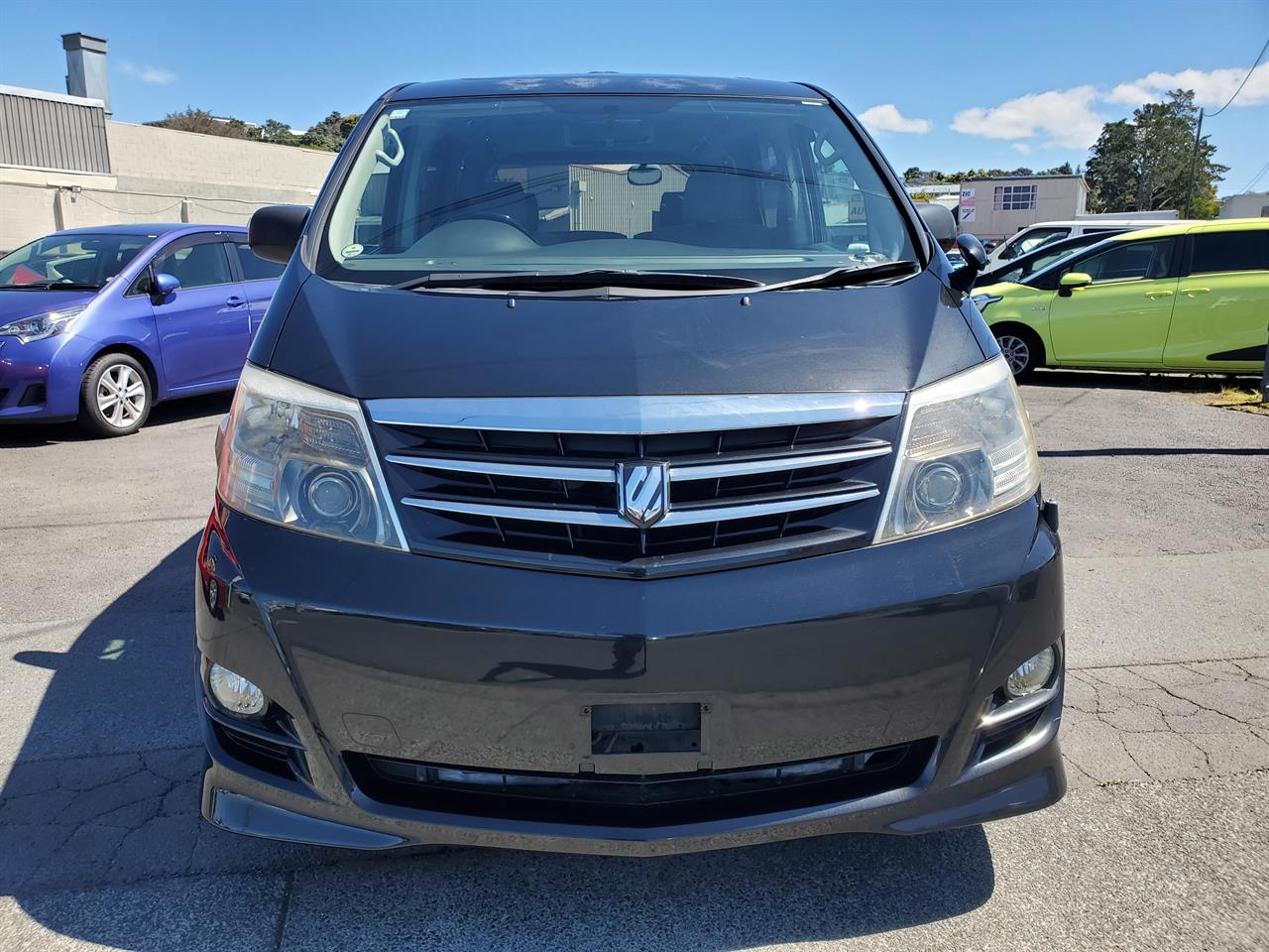 2006 Toyota Alphard thumbnail