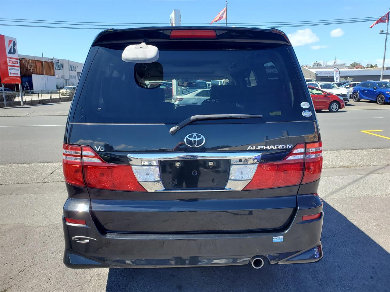 2006 Toyota Alphard thumbnail