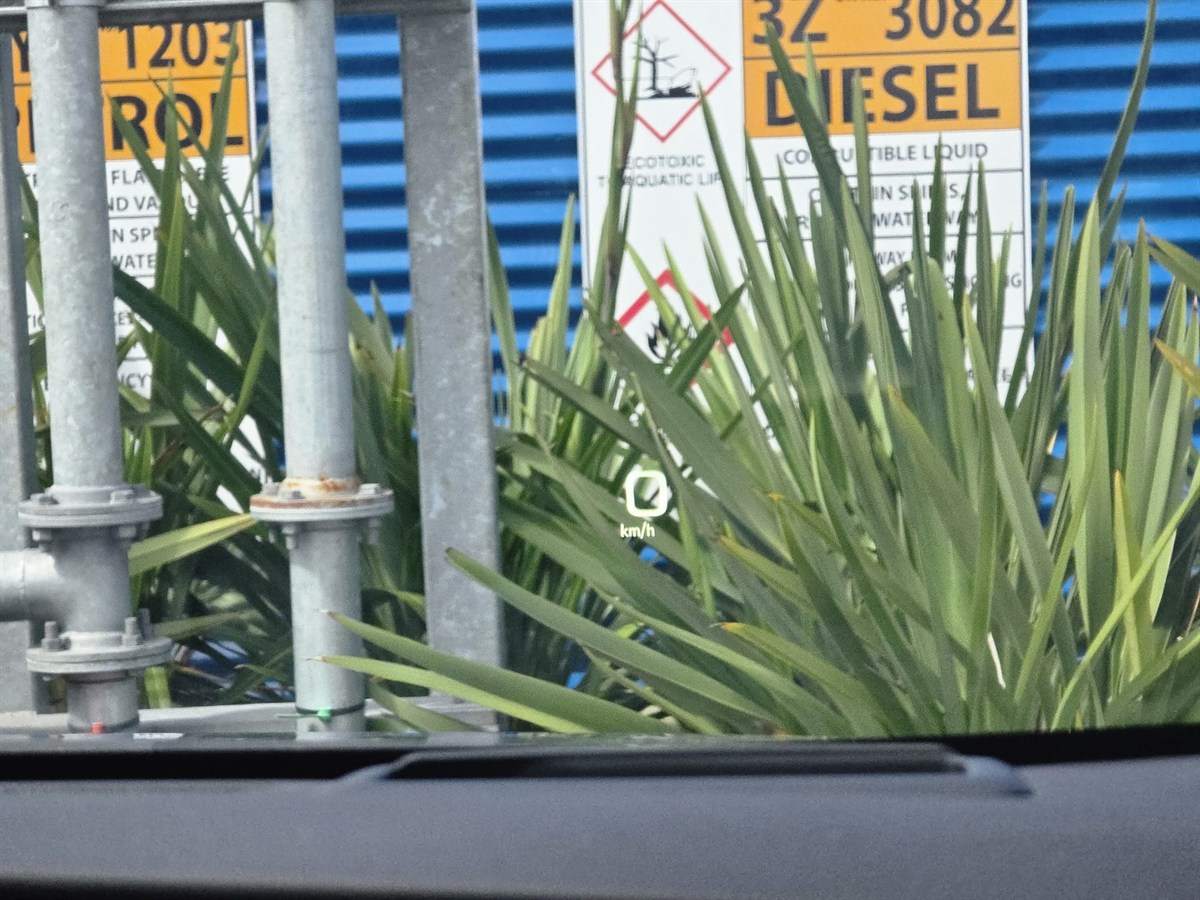 2017 Toyota Prius thumbnail