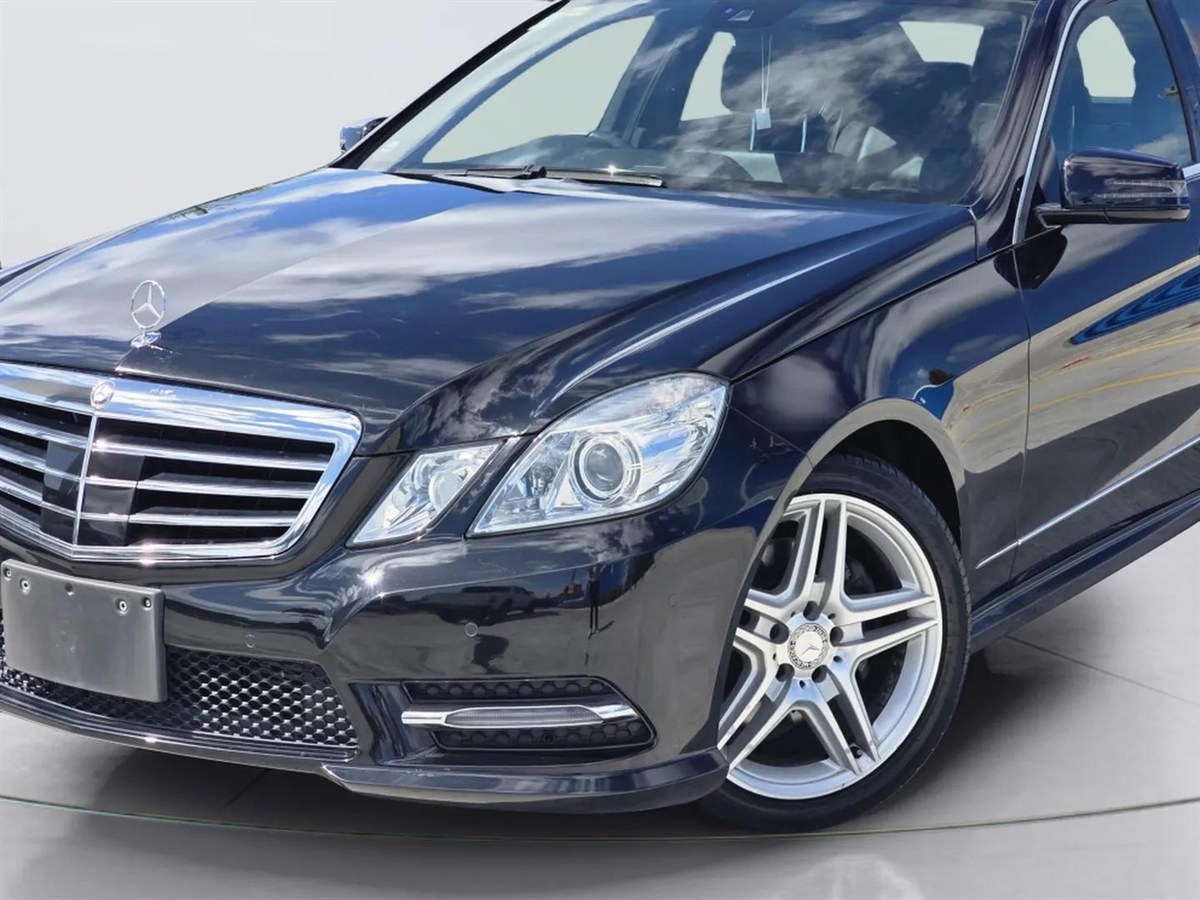 2013 Mercedes-Benz E thumbnail
