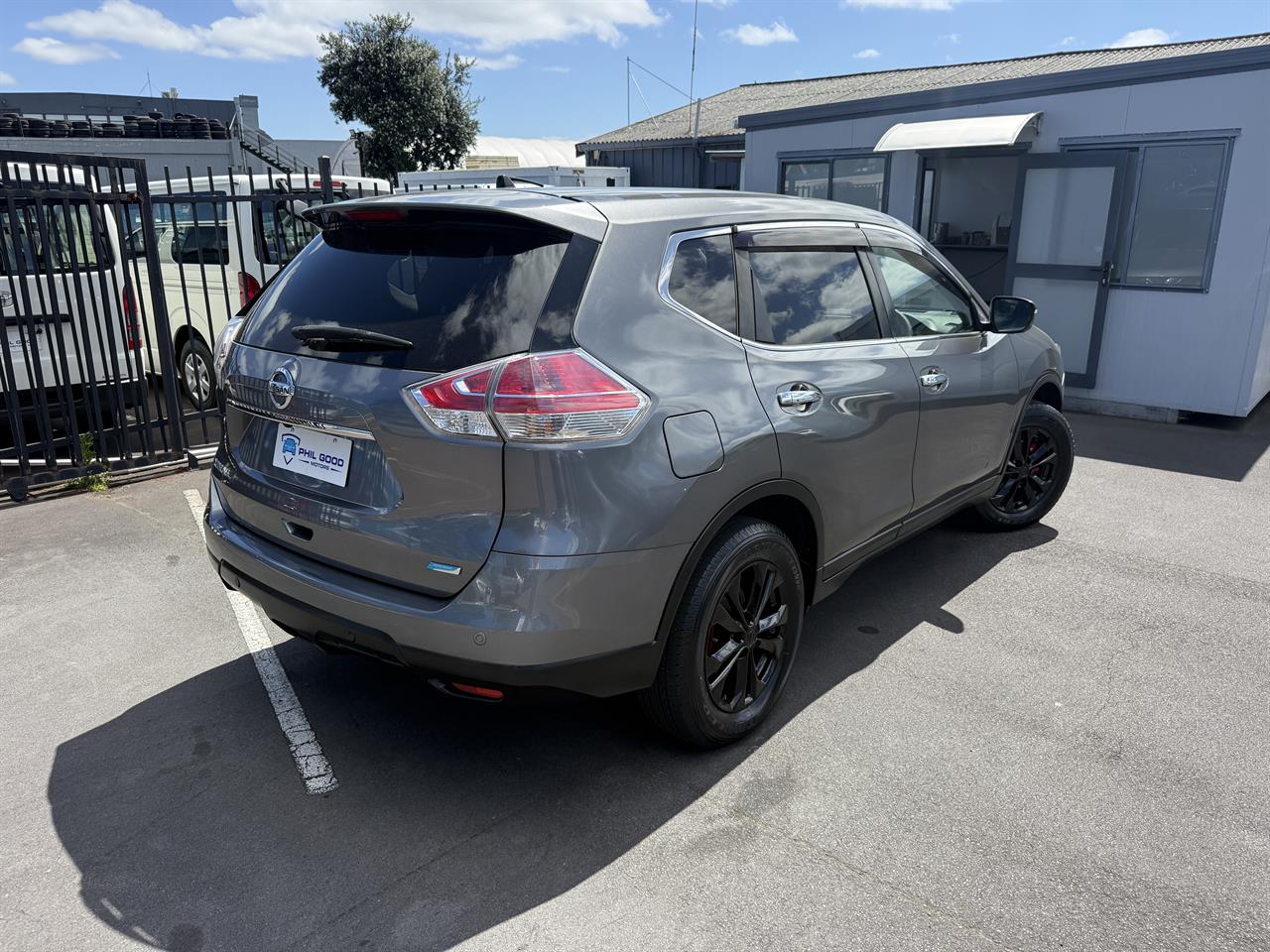2016 Nissan X-Trail thumbnail