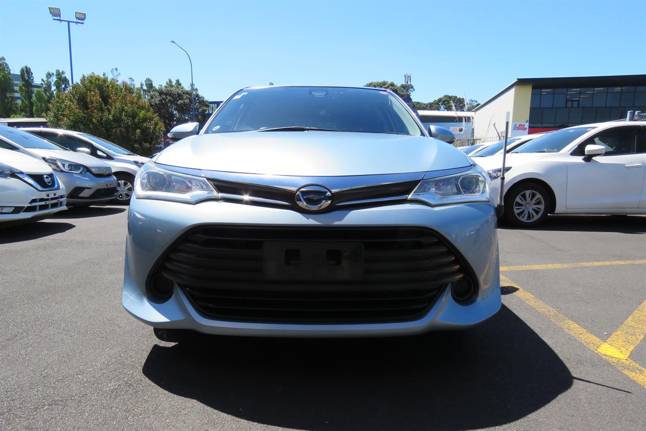 2015 Toyota Corolla thumbnail