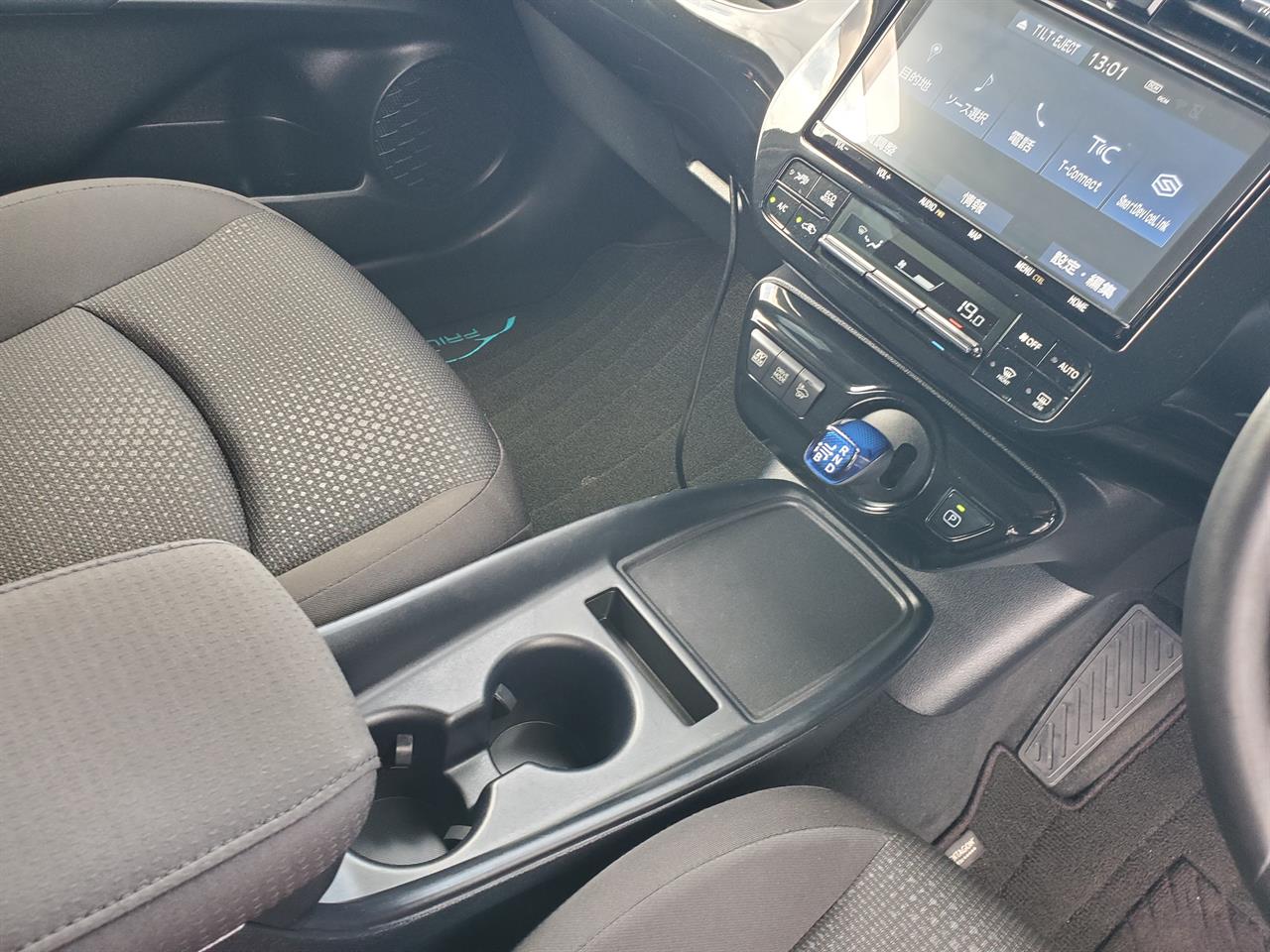 2019 Toyota Prius thumbnail