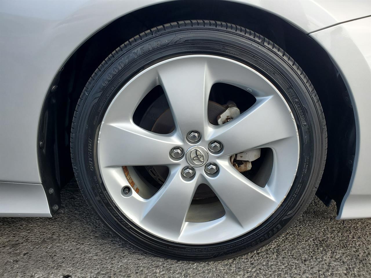 2019 Toyota Prius thumbnail