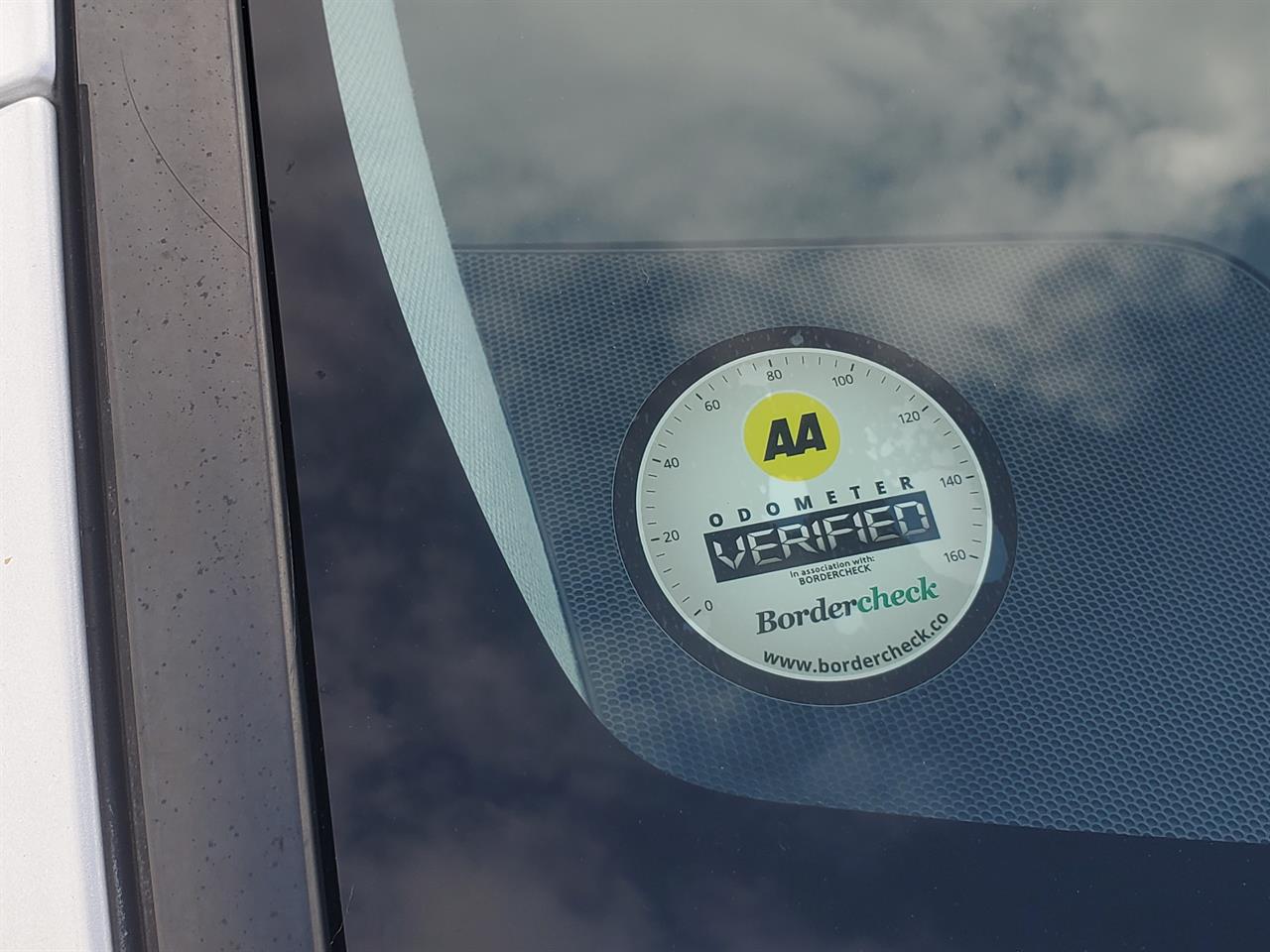 2019 Toyota Prius thumbnail