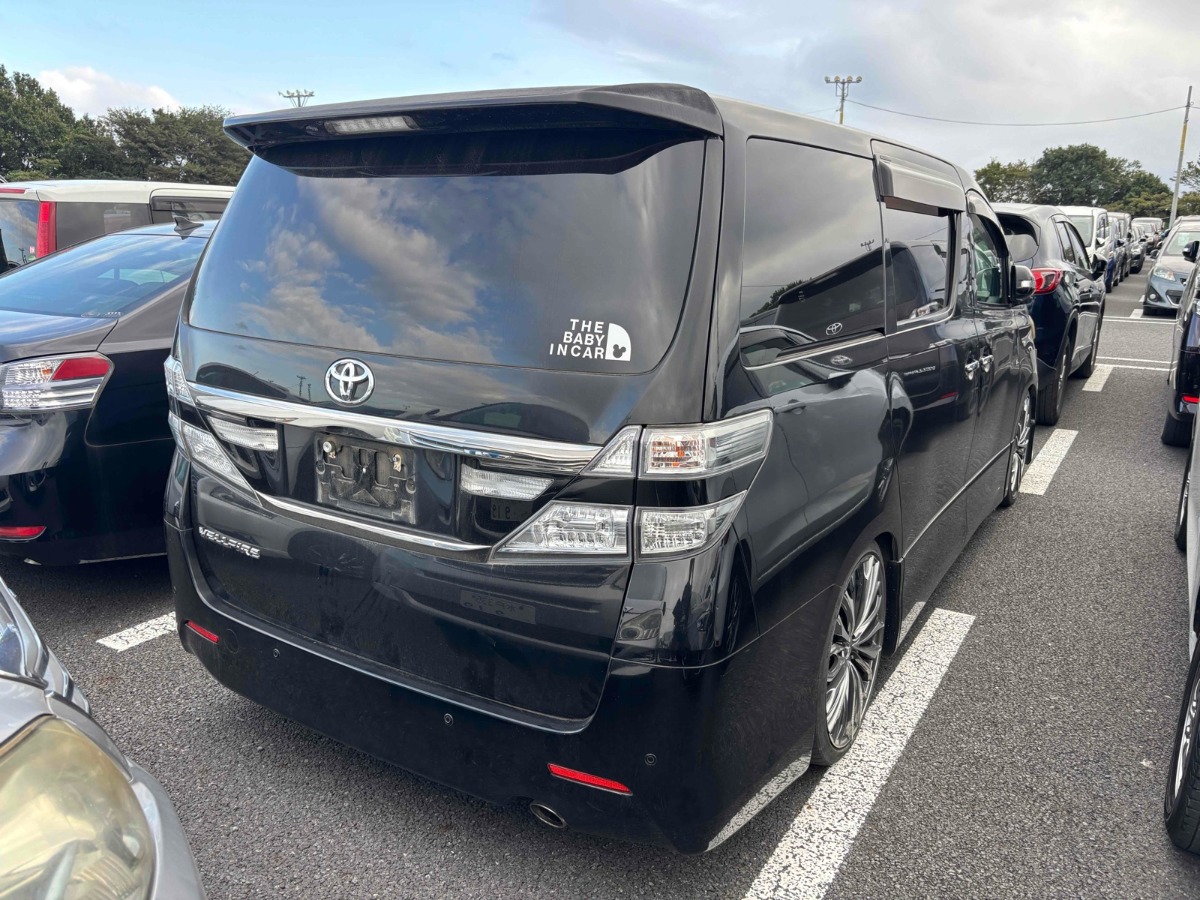 2012 Toyota Vellfire thumbnail