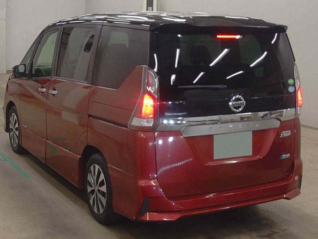 2017 Nissan Serena thumbnail