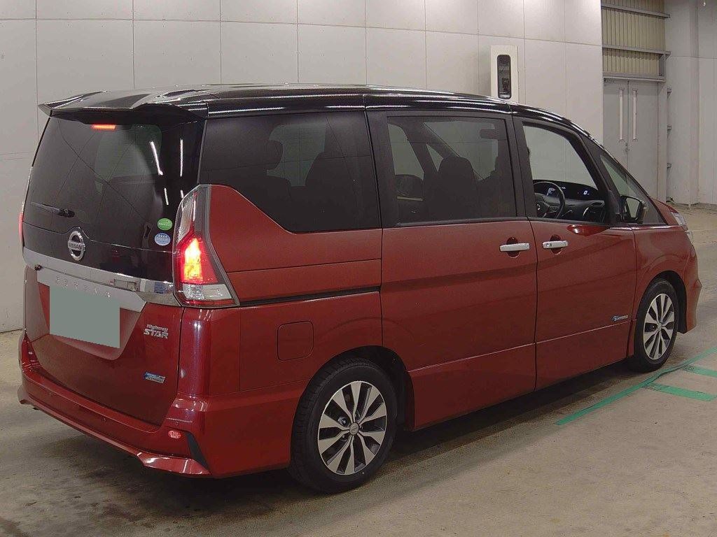 2017 Nissan Serena thumbnail