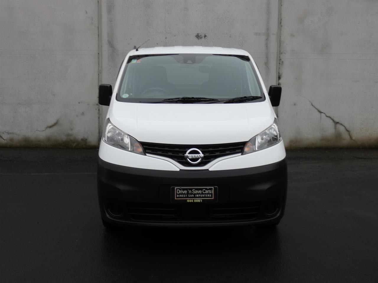 2020 Nissan NV200 thumbnail