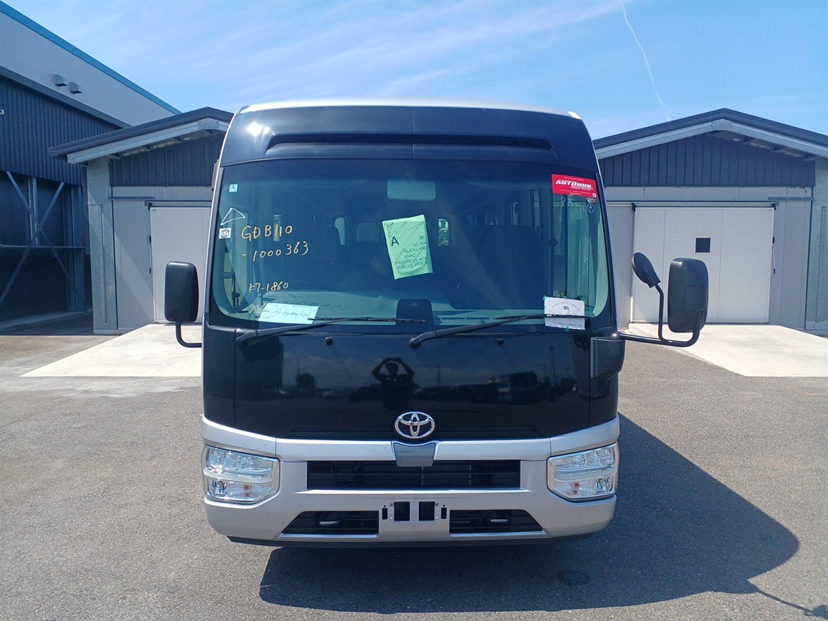 2026 Toyota Coaster thumbnail