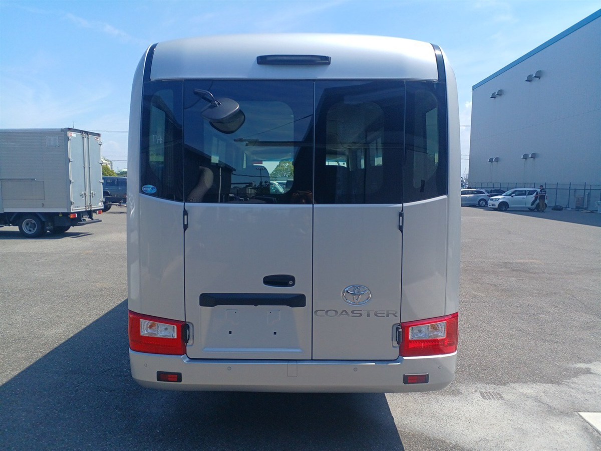 2026 Toyota Coaster thumbnail